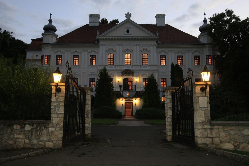 Teleki-Degenfeld Kastélyszálló Szirák Exterior foto