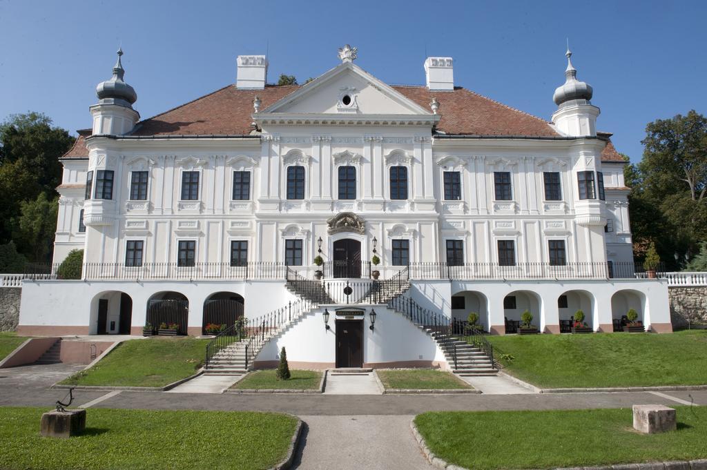 Teleki-Degenfeld Kastélyszálló Szirák Exterior foto